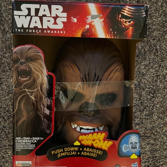 Star Wars The Force Awakens Chewbacca Electronic Mask - Picture 2 of 2